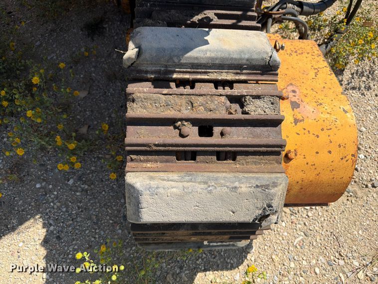 image for item FM7629 Gomaco GT-6300 slipform paver