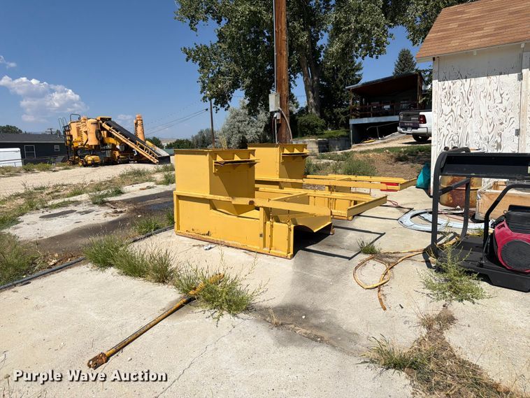 image for item FM7629 Gomaco GT-6300 slipform paver