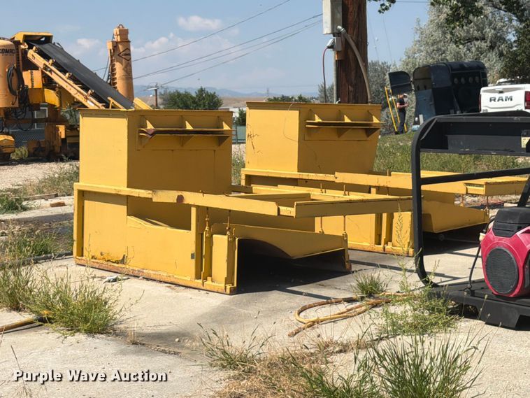 image for item FM7629 Gomaco GT-6300 slipform paver