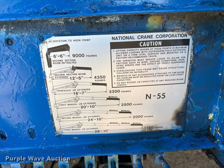 image for item FM7631 1990 International 4700 Crew Cab utility / service truck