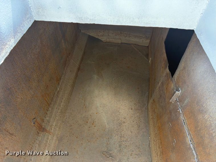 image for item FM7632 1982 Western Star 4900 water truck
