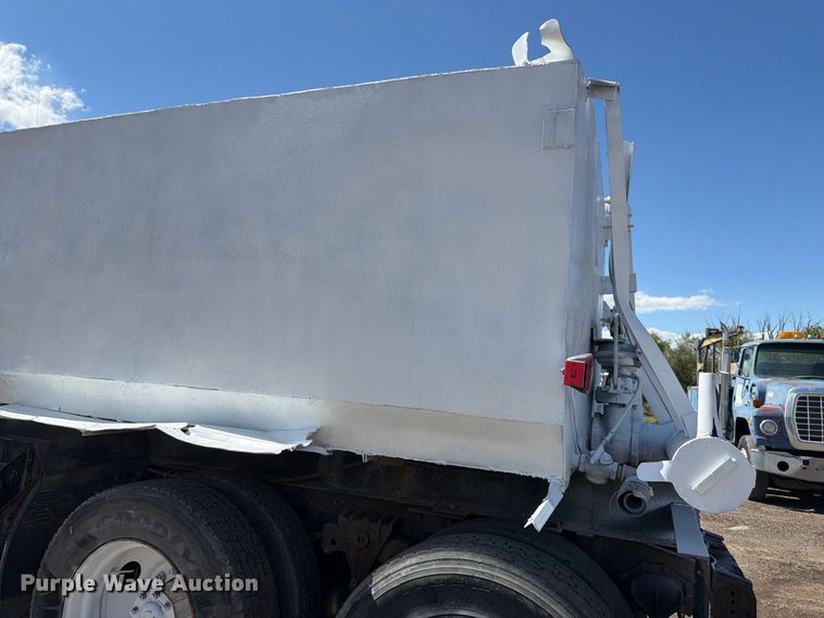 image for item FM7632 1982 Western Star 4900 water truck