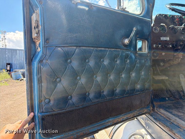 image for item FM7632 1982 Western Star 4900 water truck