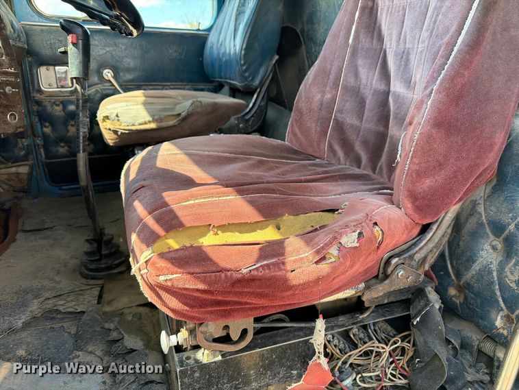 image for item FM7632 1982 Western Star 4900 water truck