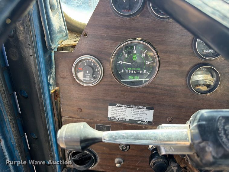 image for item FM7632 1982 Western Star 4900 water truck