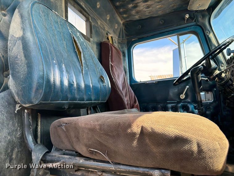 image for item FM7632 1982 Western Star 4900 water truck