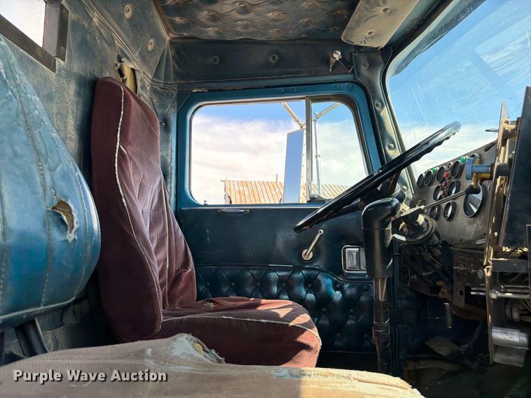 image for item FM7632 1982 Western Star 4900 water truck
