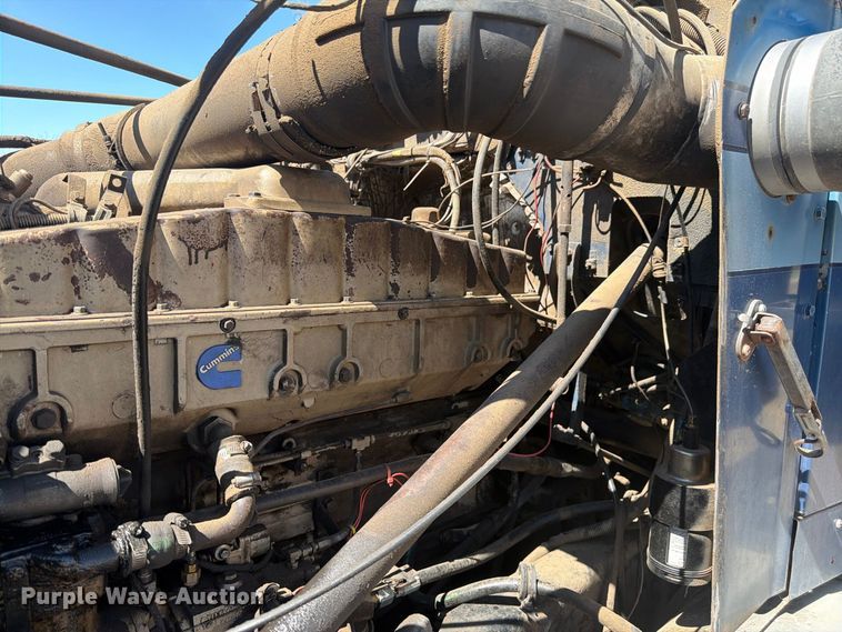 image for item FM7632 1982 Western Star 4900 water truck