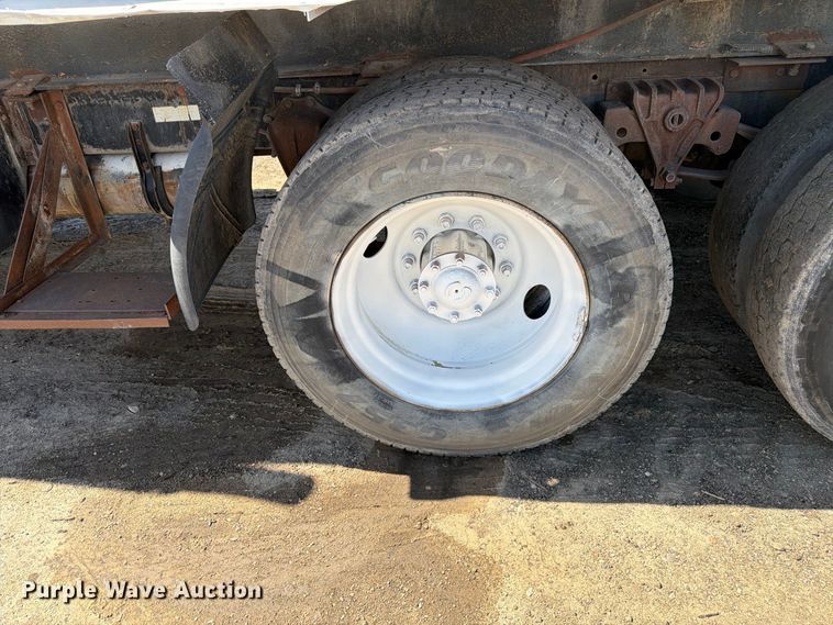 image for item FM7632 1982 Western Star 4900 water truck