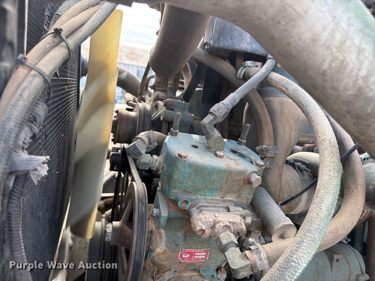 image for item FM7637 1991 Ford 9000 utility / service truck