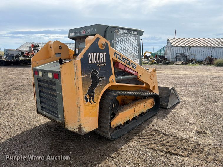 image for item FM7638 2011 Mustang 2100RT tracked skid steer loader