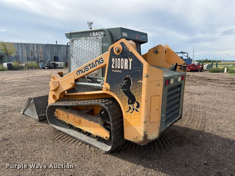 image for item FM7638 2011 Mustang 2100RT tracked skid steer loader