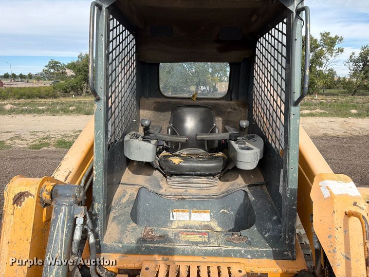 image for item FM7638 2011 Mustang 2100RT tracked skid steer loader