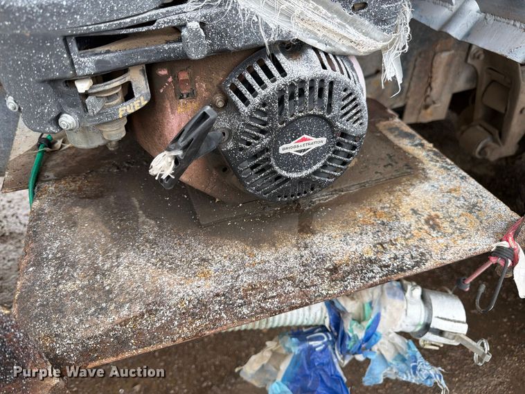 image for item FM7639 1989 International F9300 water truck
