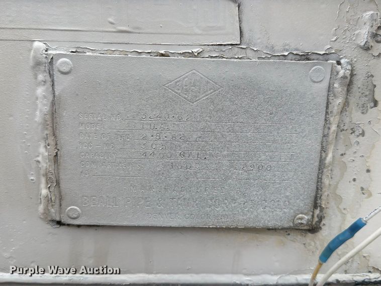 image for item FM7639 1989 International F9300 water truck