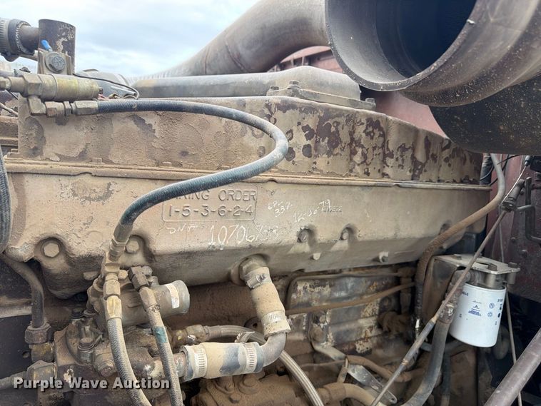 image for item FM7639 1989 International F9300 water truck
