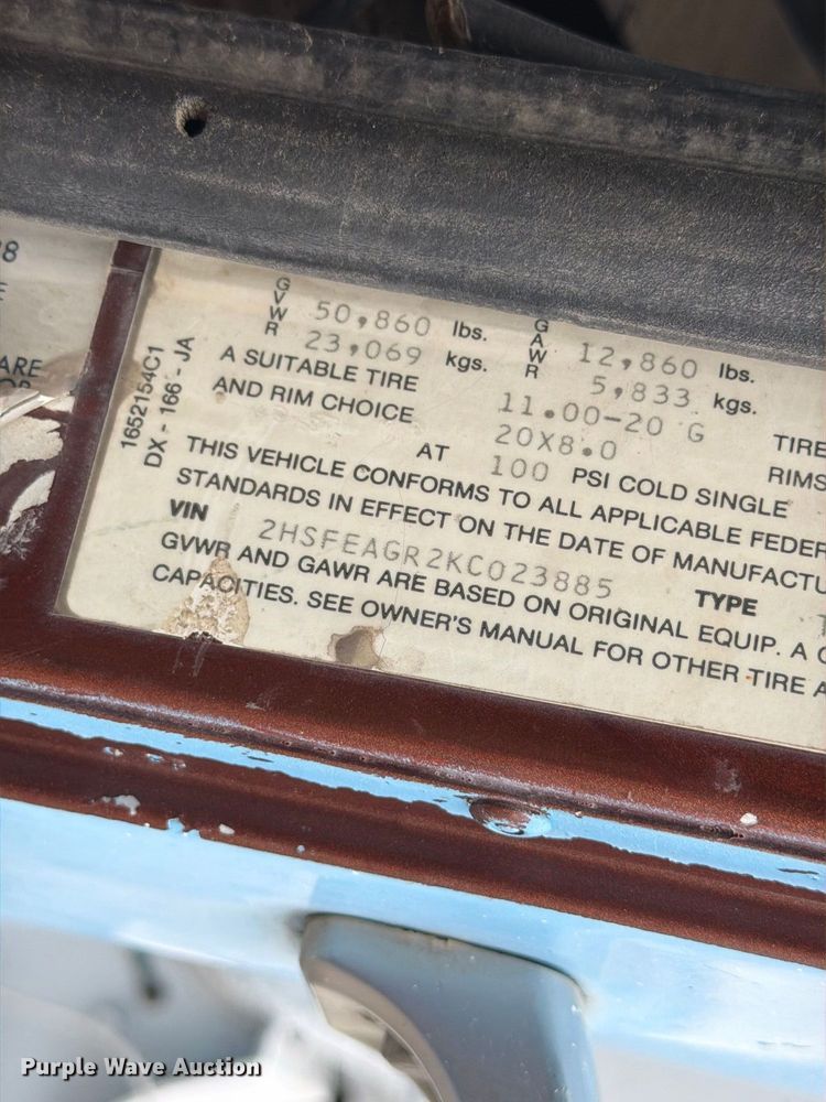 image for item FM7639 1989 International F9300 water truck