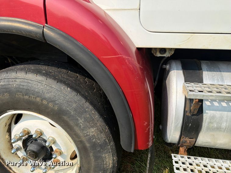 image for item FN2026 2001 Volvo WG dump truck
