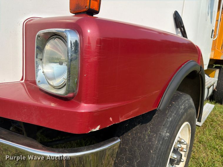 image for item FN2026 2001 Volvo WG dump truck