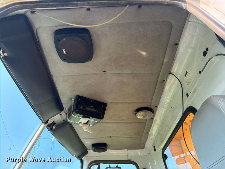 image for item FN2026 2001 Volvo WG dump truck