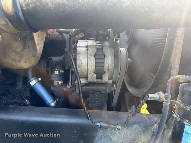 image for item FN2026 2001 Volvo WG dump truck
