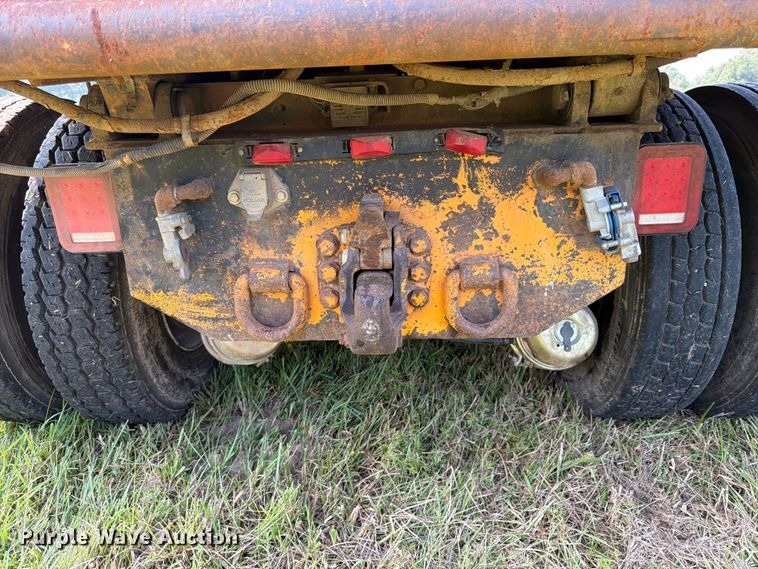 image for item FN2026 2001 Volvo WG dump truck