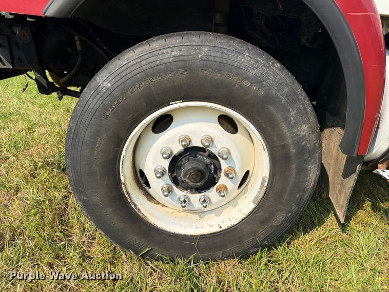 image for item FN2026 2001 Volvo WG dump truck
