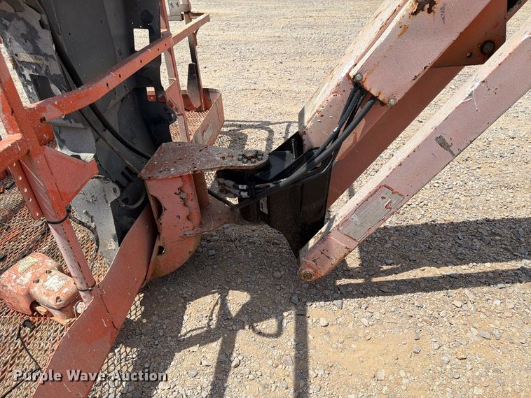 image for item FN2045 2006 JLG 600AJ boom lift