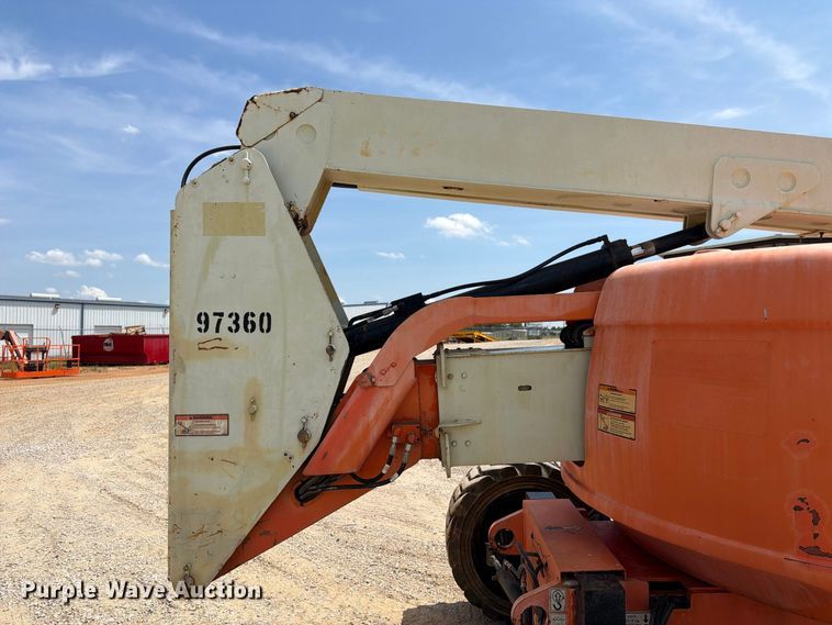 image for item FN2045 2006 JLG 600AJ boom lift