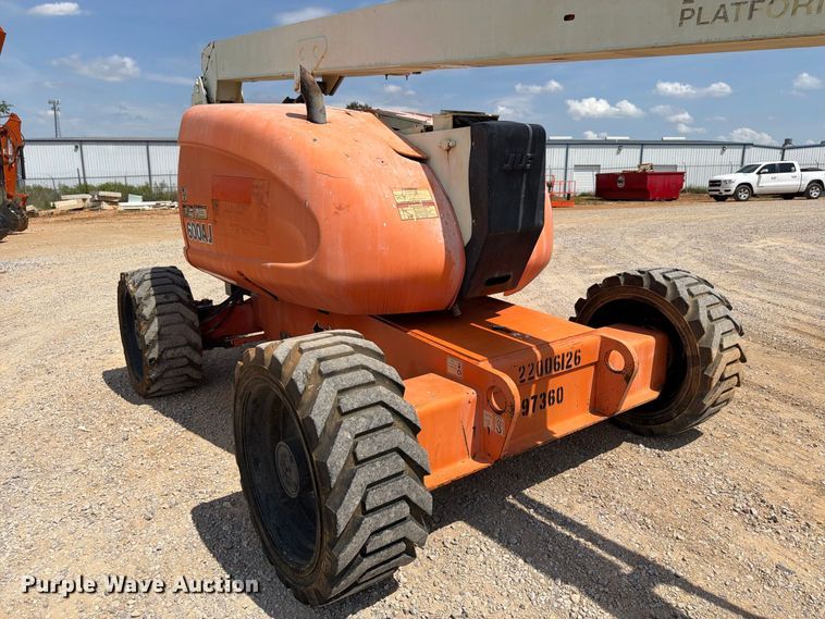 image for item FN2045 2006 JLG 600AJ boom lift