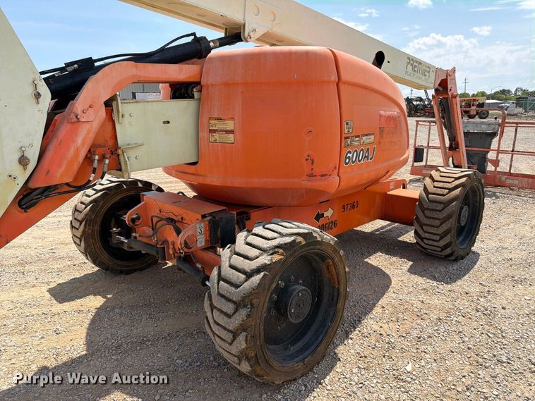 image for item FN2045 2006 JLG 600AJ boom lift