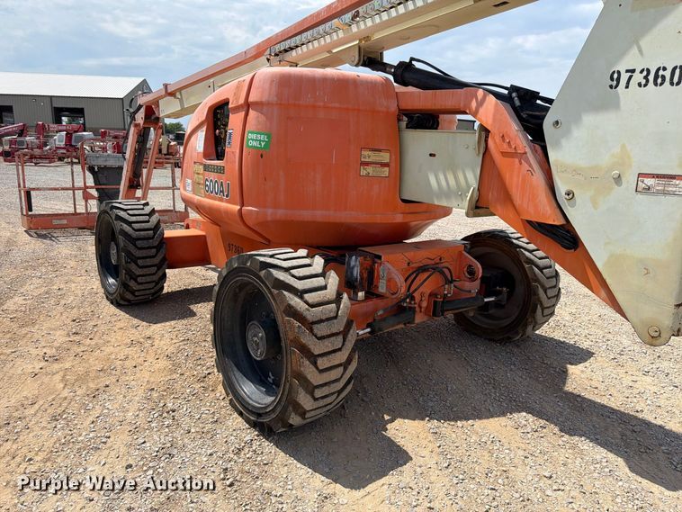 image for item FN2045 2006 JLG 600AJ boom lift