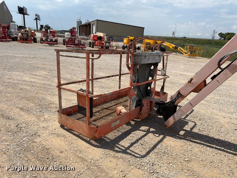 image for item FN2045 2006 JLG 600AJ boom lift