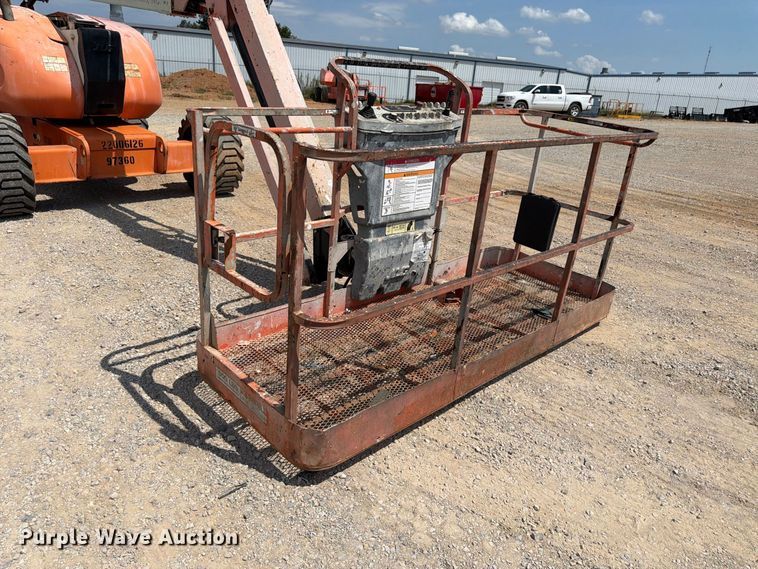 image for item FN2045 2006 JLG 600AJ boom lift