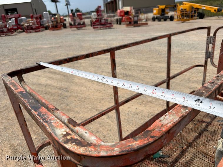 image for item FN2045 2006 JLG 600AJ boom lift