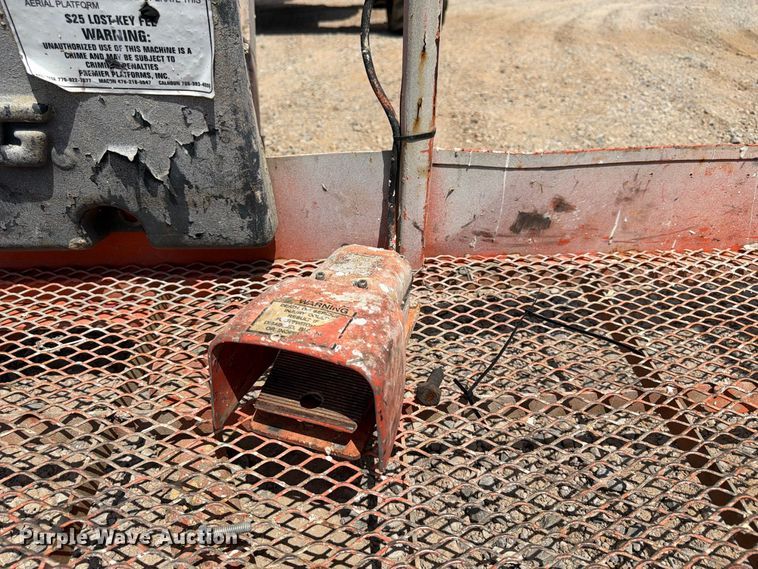 image for item FN2045 2006 JLG 600AJ boom lift