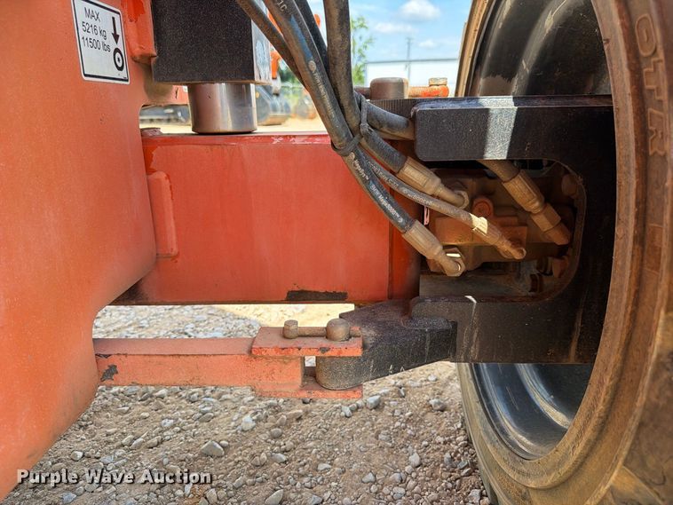 image for item FN2045 2006 JLG 600AJ boom lift