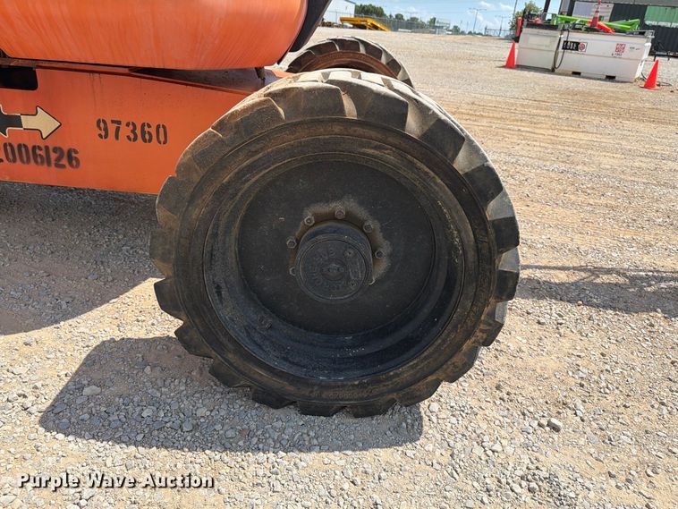 image for item FN2045 2006 JLG 600AJ boom lift
