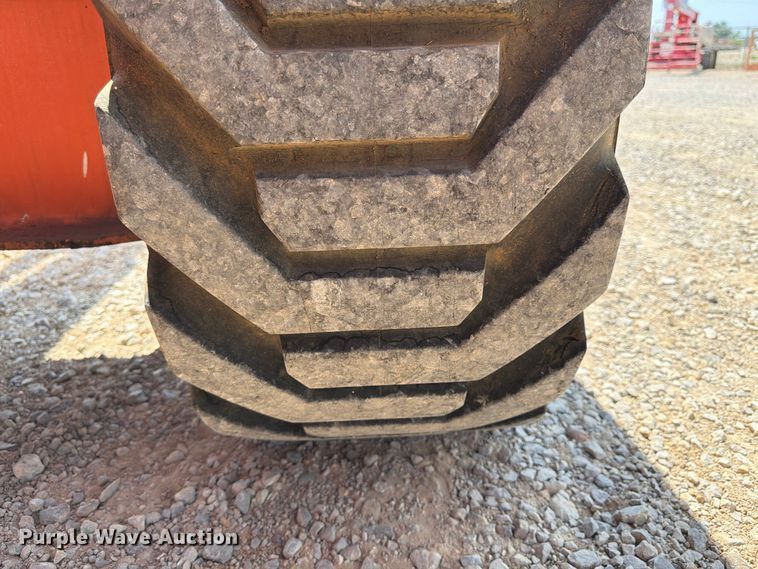 image for item FN2045 2006 JLG 600AJ boom lift