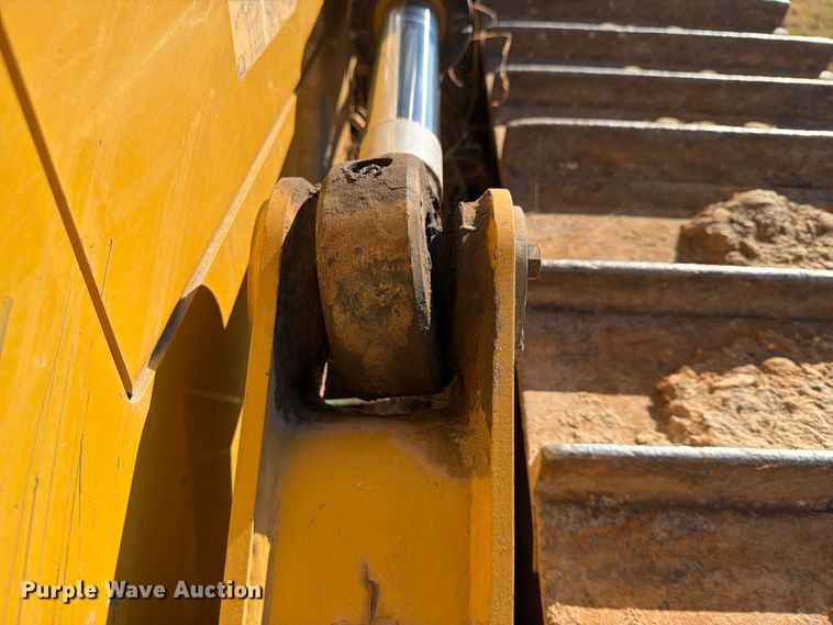 image for item FN2560 2014 Caterpillar D6K2 XL dozer