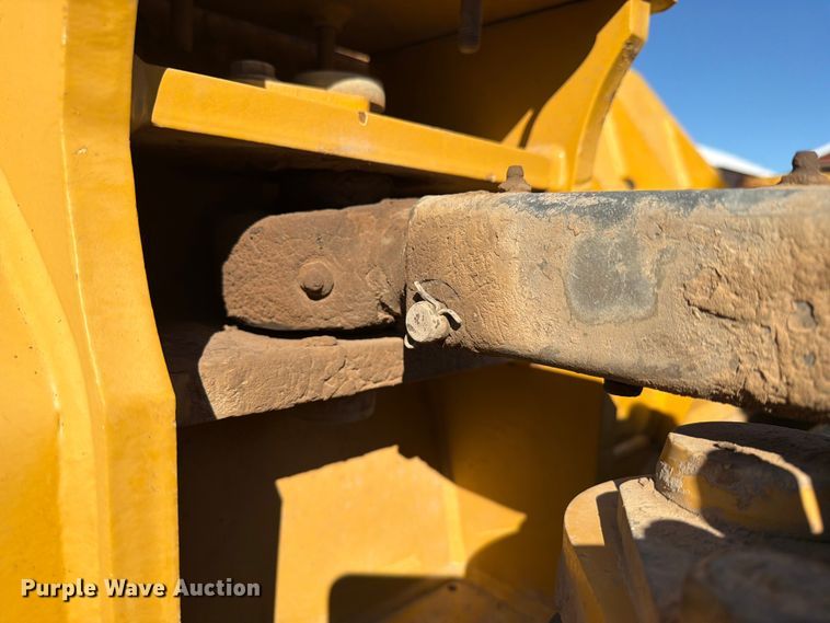 image for item FN2560 2014 Caterpillar D6K2 XL dozer