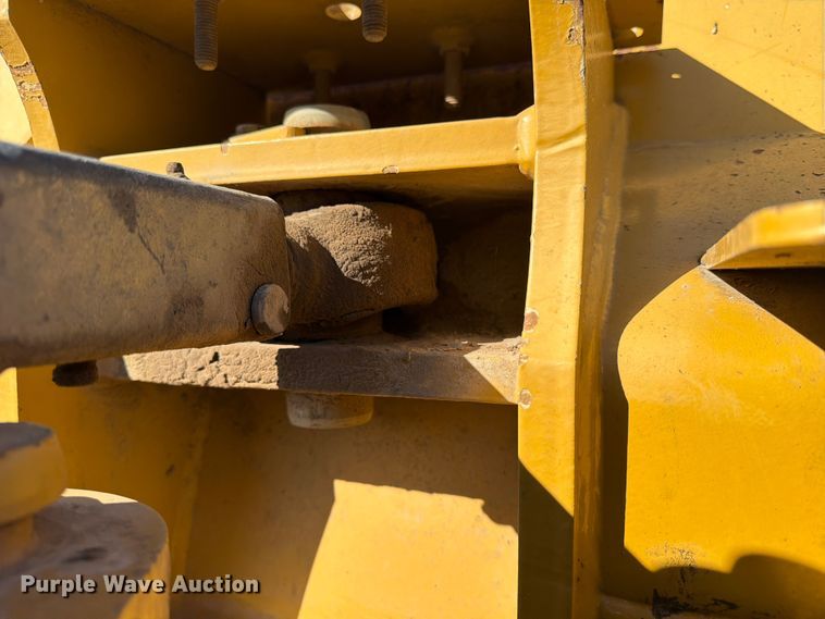 image for item FN2560 2014 Caterpillar D6K2 XL dozer