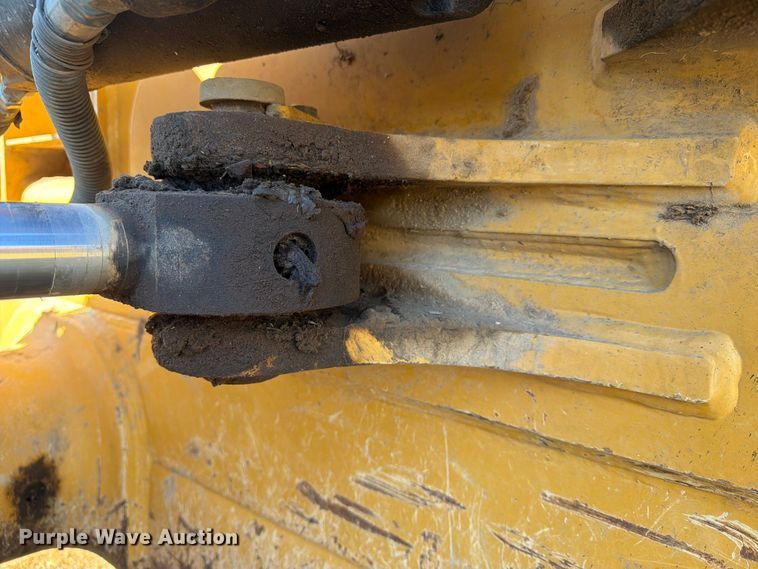 image for item FN2560 2014 Caterpillar D6K2 XL dozer