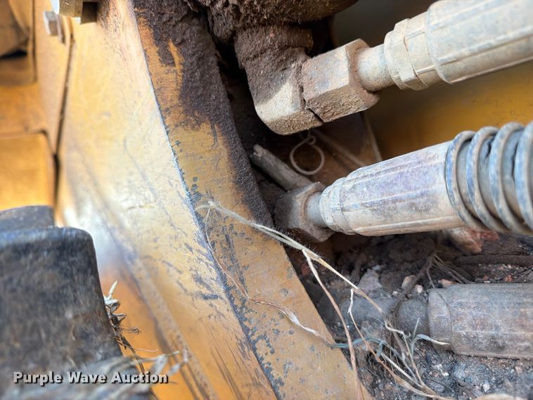 image for item FN2560 2014 Caterpillar D6K2 XL dozer