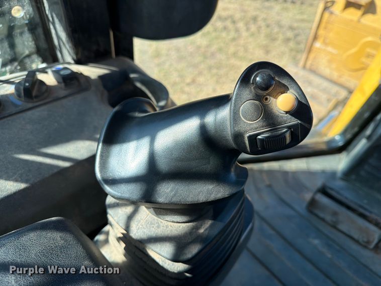 image for item FN2560 2014 Caterpillar D6K2 XL dozer