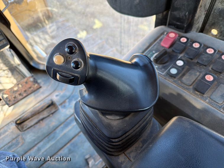 image for item FN2560 2014 Caterpillar D6K2 XL dozer