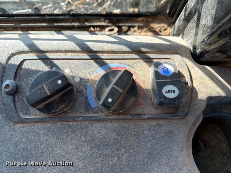 image for item FN2560 2014 Caterpillar D6K2 XL dozer