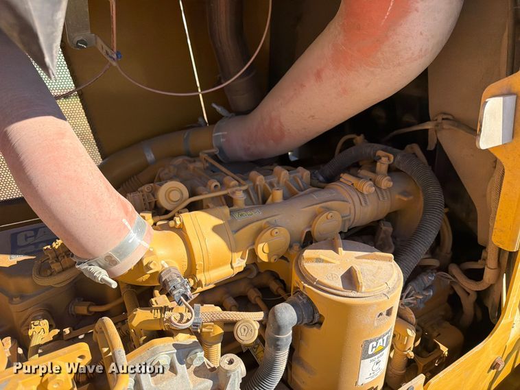 image for item FN2560 2014 Caterpillar D6K2 XL dozer