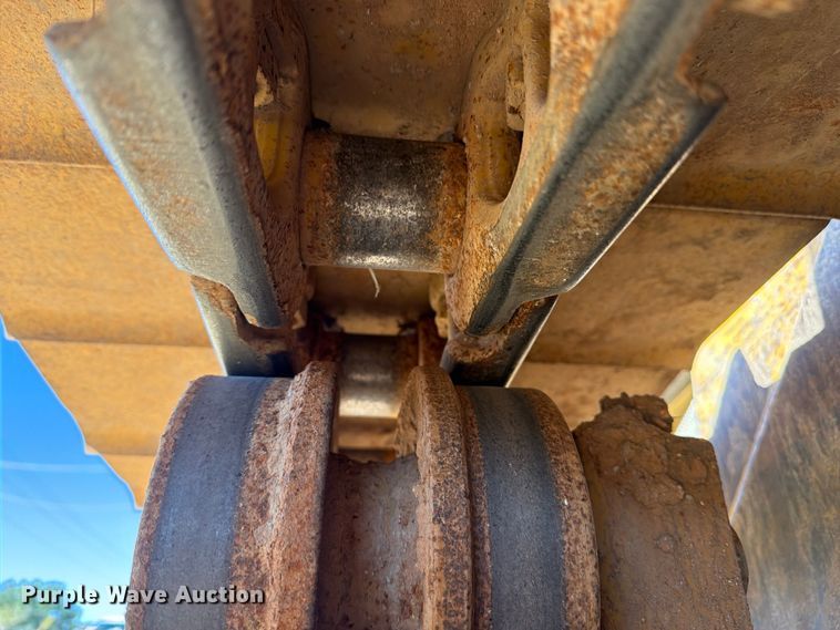 image for item FN2560 2014 Caterpillar D6K2 XL dozer