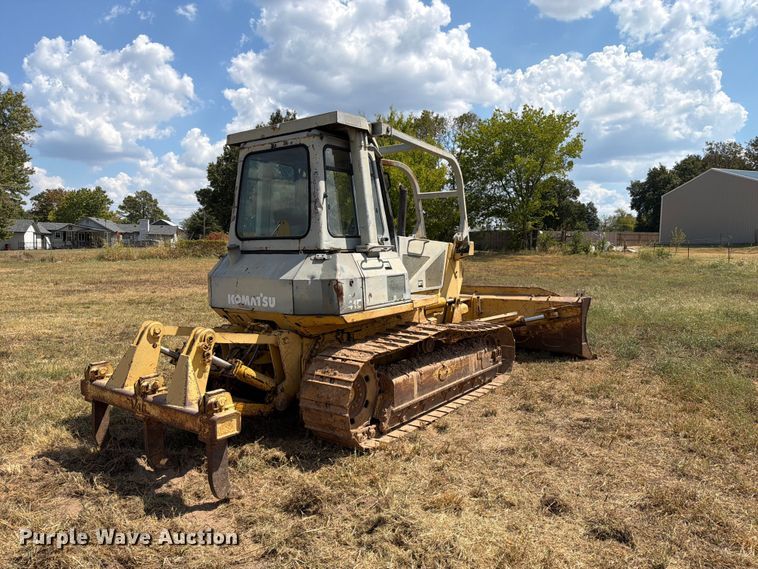 image for item FN2573 1999 Komatsu D41E-6 dozer
